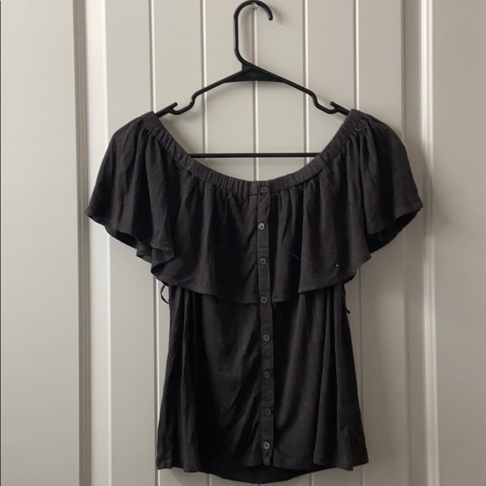 OFF THE SHOULDER TEE